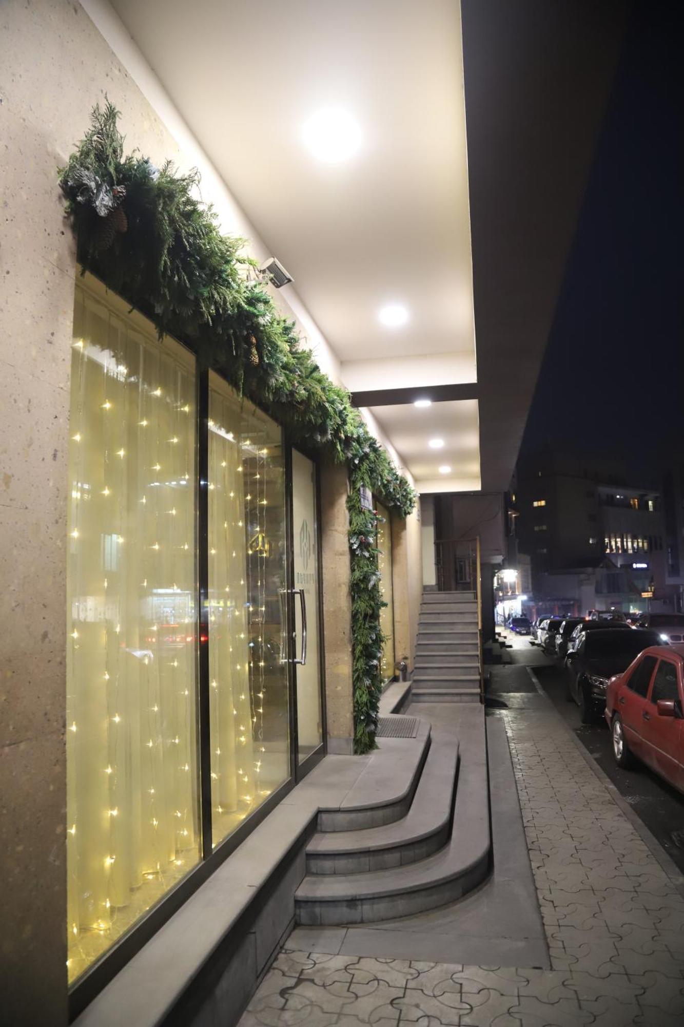 Evn Boutique Hotel Ereván Exterior foto